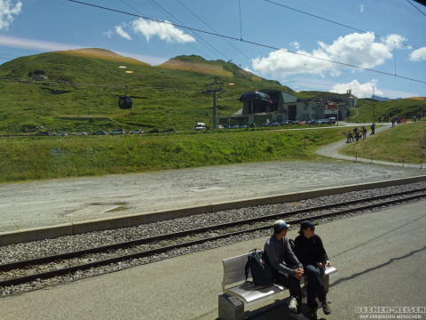 b2ap3_thumbnail_beckerreisen-schweiz2026-andermatt4 Mit Bus und Bahn durch die Schweizer Bergwelt - Reisejournal