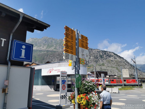 b2ap3_thumbnail_beckerreisen-schweiz2026-andermatt9 Mit Bus und Bahn durch die Schweizer Bergwelt - Reisejournal