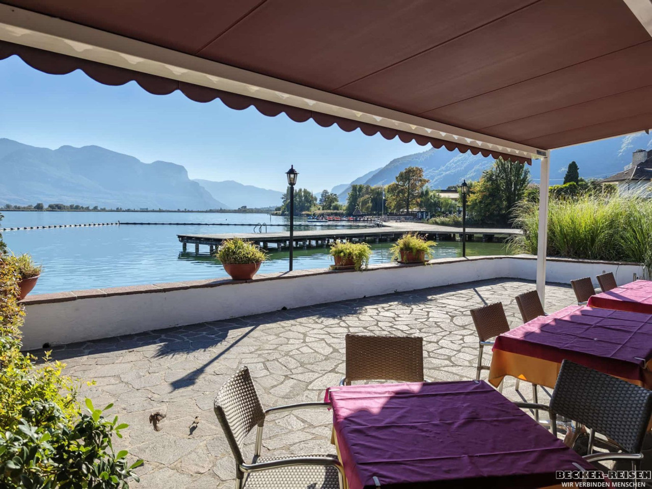 b2ap3_large_kalterer-see-terrasse F&uuml;nf Tage S&uuml;dtirol: Dolomitenblicke, Bozen und Sonne am Kalterer See - Reisejournal
