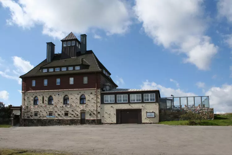 Rustikaler Baudennachmittag auf dem Schwartenberg